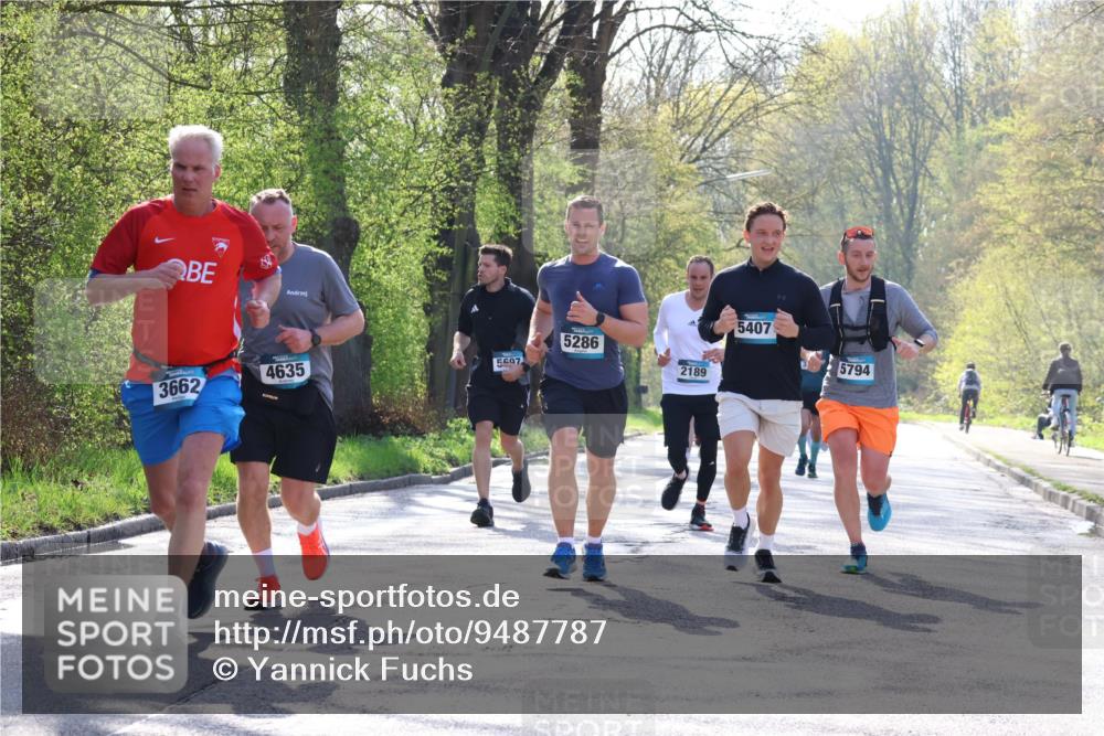 12.04.2026 - 45. Internationalen Wilhelmsburger Insellauf Yannick Fuchs http://msf.ph/oto/9487787 12.04.2026 10:32:47 Laufen 3662, 4635, 5286, 5607, 2189, 5407, 5794 meine-sportfotos.de