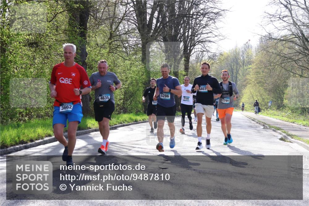 12.04.2026 - 45. Internationalen Wilhelmsburger Insellauf Yannick Fuchs http://msf.ph/oto/9487810 12.04.2026 10:32:49 Laufen 3662, 4635, 569, 5286, 2189, 5407, 5794 meine-sportfotos.de