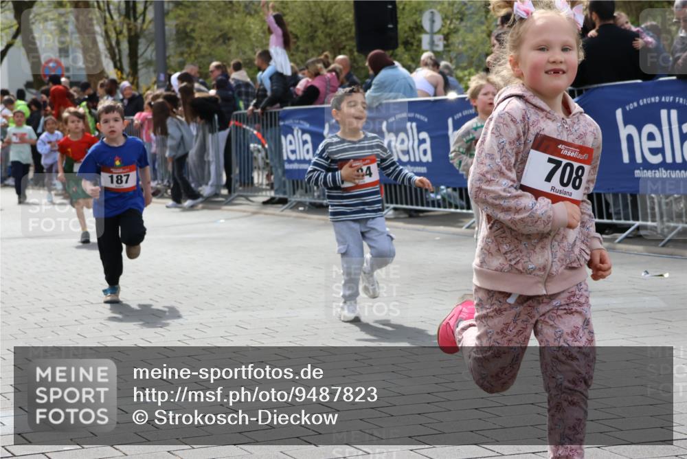 12.04.2026 - 45. Internationalen Wilhelmsburger Insellauf Strokosch-Dieckow http://msf.ph/oto/9487823 12.04.2026 14:10:25 Ziel 746, 664, 218, 203, 633, 963, 1513, 909, 708, 615, 184, 187, 42, 706, 246, 243 meine-sportfotos.de
