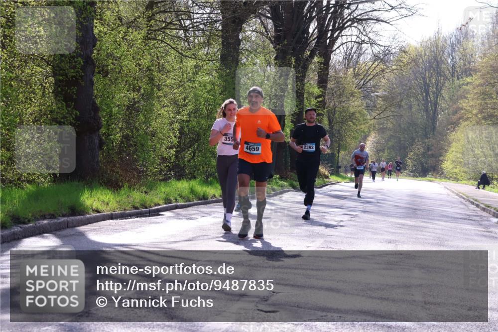 12.04.2026 - 45. Internationalen Wilhelmsburger Insellauf Yannick Fuchs http://msf.ph/oto/9487835 12.04.2026 10:38:32 Laufen 355, 2392, 4659 meine-sportfotos.de