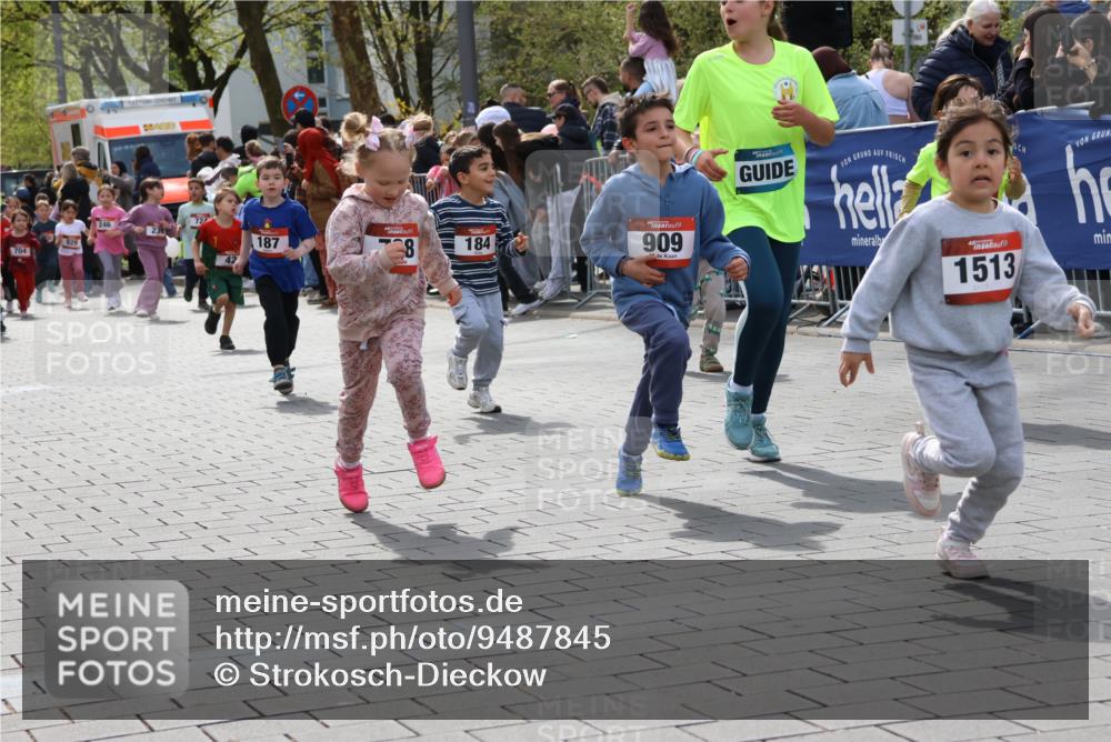 12.04.2026 - 45. Internationalen Wilhelmsburger Insellauf Strokosch-Dieckow http://msf.ph/oto/9487845 12.04.2026 14:10:23 Ziel 60, 746, 664, 218, 203, 633, 963, 1513, 909, 708, 615, 184, 187, 42, 706, 246 meine-sportfotos.de