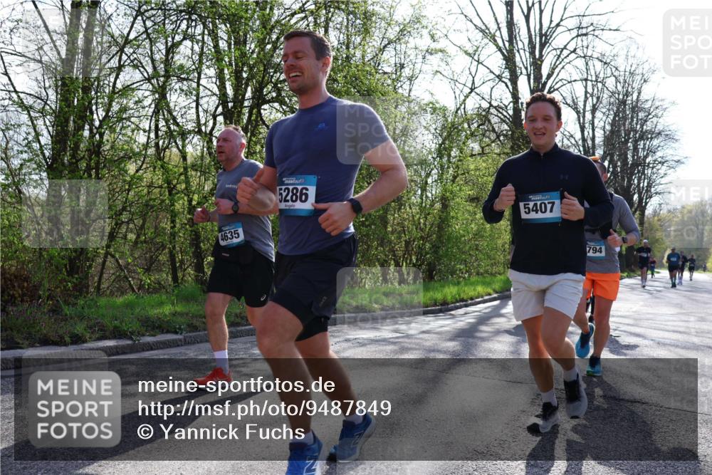 12.04.2026 - 45. Internationalen Wilhelmsburger Insellauf Yannick Fuchs http://msf.ph/oto/9487849 12.04.2026 10:32:51 Laufen 5286, 5407, 4635, 794 meine-sportfotos.de