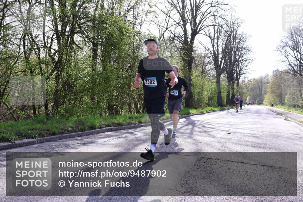 12.04.2026 - 45. Internationalen Wilhelmsburger Insellauf Yannick Fuchs http://msf.ph/oto/9487902 12.04.2026 10:38:38 Laufen 2392, 3036 meine-sportfotos.de