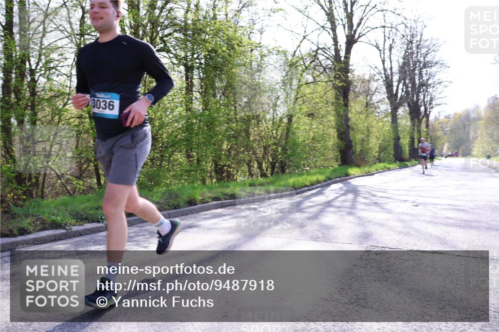 12.04.2026 - 45. Internationalen Wilhelmsburger Insellauf Yannick Fuchs http://msf.ph/oto/9487918 12.04.2026 10:38:39 Laufen 3036 meine-sportfotos.de