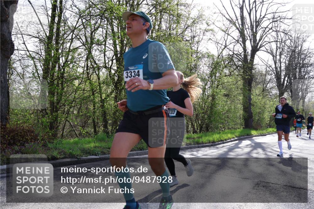 12.04.2026 - 45. Internationalen Wilhelmsburger Insellauf Yannick Fuchs http://msf.ph/oto/9487928 12.04.2026 10:33:00 Laufen 3334, 111, 333, 5824 meine-sportfotos.de