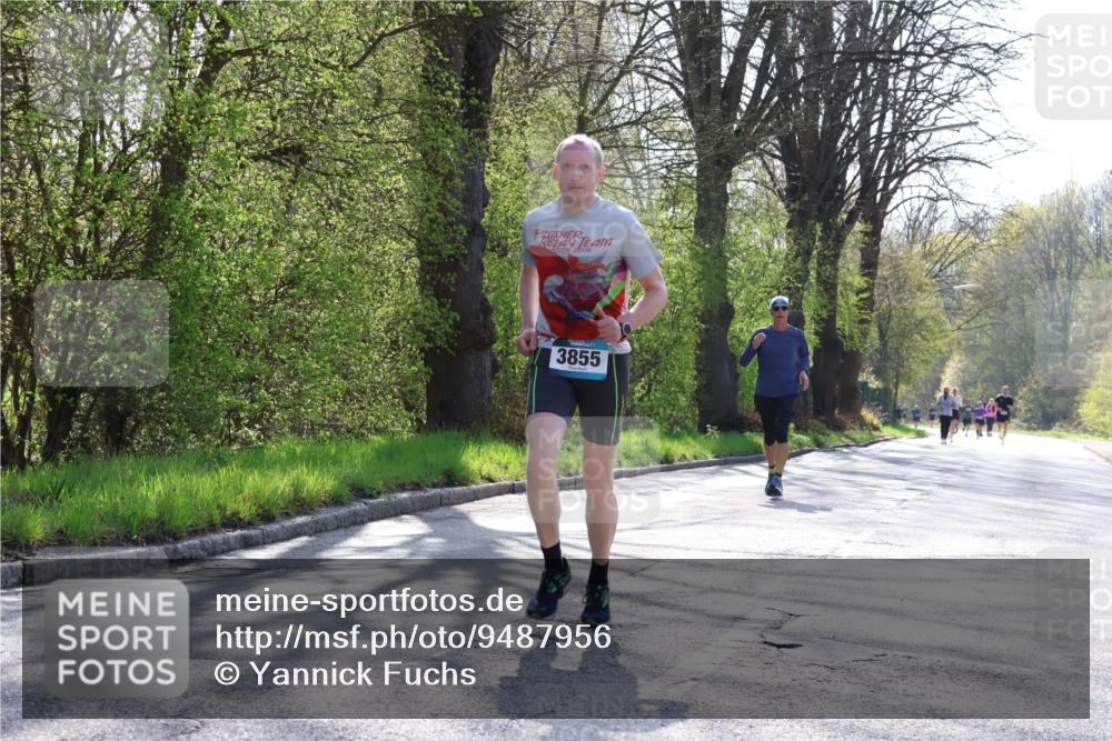 12.04.2026 - 45. Internationalen Wilhelmsburger Insellauf Yannick Fuchs http://msf.ph/oto/9487956 12.04.2026 10:38:44 Laufen 2016, 3855 meine-sportfotos.de