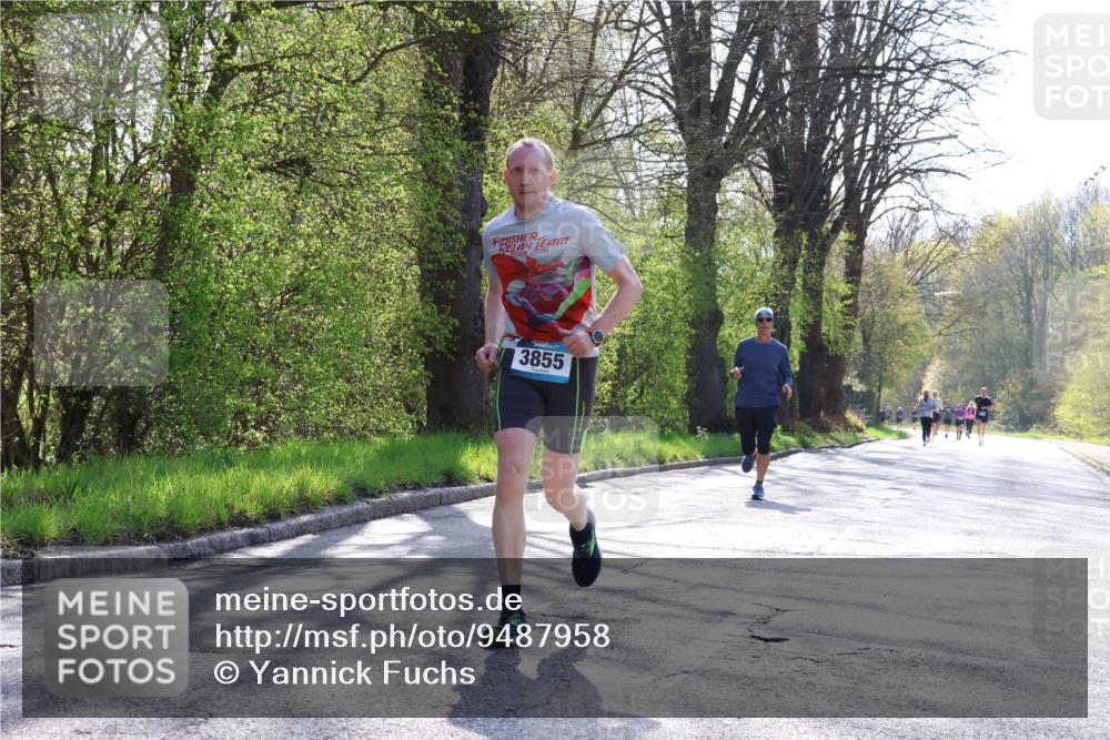 12.04.2026 - 45. Internationalen Wilhelmsburger Insellauf Yannick Fuchs http://msf.ph/oto/9487958 12.04.2026 10:38:44 Laufen 2016, 3855 meine-sportfotos.de