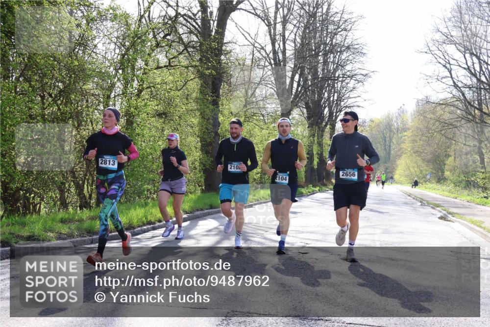 12.04.2026 - 45. Internationalen Wilhelmsburger Insellauf Yannick Fuchs http://msf.ph/oto/9487962 12.04.2026 10:33:04 Laufen 210, 2813, 2104, 2656 meine-sportfotos.de