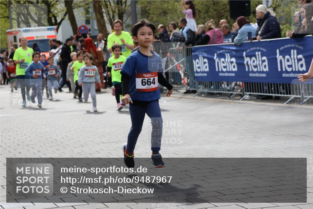 12.04.2026 - 45. Internationalen Wilhelmsburger Insellauf Strokosch-Dieckow http://msf.ph/oto/9487967 12.04.2026 14:10:20 Ziel 205, 153, 48, 86, 132, 417, 60, 746, 664, 218, 203, 633, 963, 1513, 909, 708, 615 meine-sportfotos.de