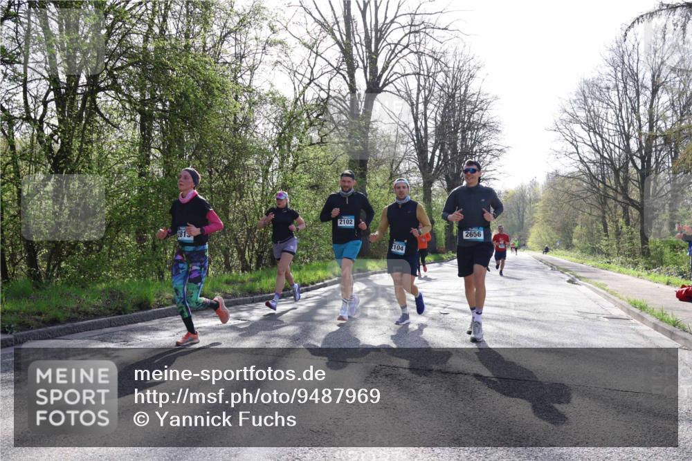 12.04.2026 - 45. Internationalen Wilhelmsburger Insellauf Yannick Fuchs http://msf.ph/oto/9487969 12.04.2026 10:33:04 Laufen 2813, 2102, 104, 2656 meine-sportfotos.de