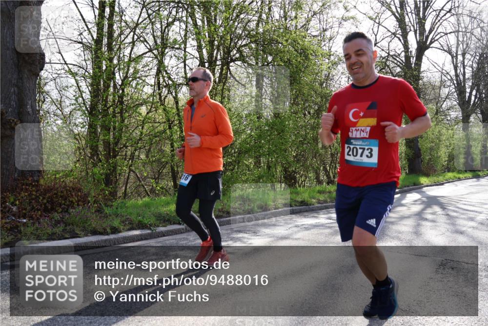12.04.2026 - 45. Internationalen Wilhelmsburger Insellauf Yannick Fuchs http://msf.ph/oto/9488016 12.04.2026 10:33:09 Laufen 16, 2073 meine-sportfotos.de