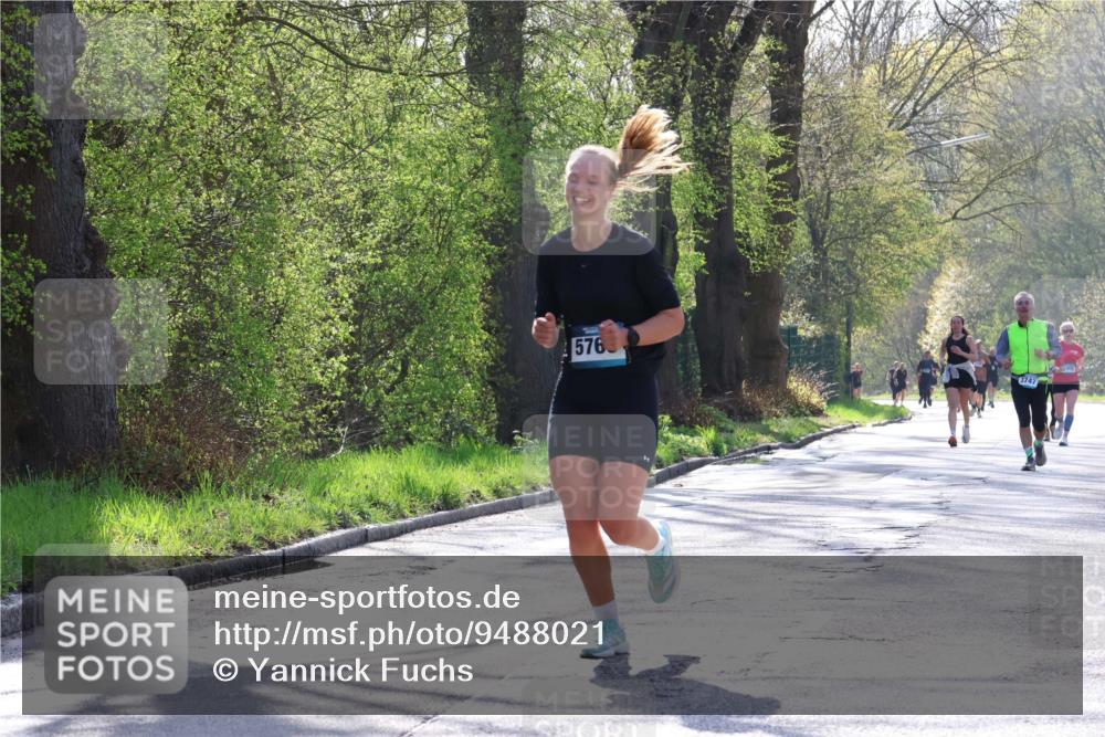 12.04.2026 - 45. Internationalen Wilhelmsburger Insellauf Yannick Fuchs http://msf.ph/oto/9488021 12.04.2026 10:33:12 Laufen 576, 3747 meine-sportfotos.de