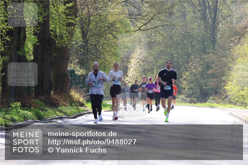 12.04.2026 - 45. Internationalen Wilhelmsburger Insellauf Yannick Fuchs http://msf.ph/oto/9488027 12.04.2026 10:38:50 Laufen 3996, 3329, 4925, 3459 meine-sportfotos.de