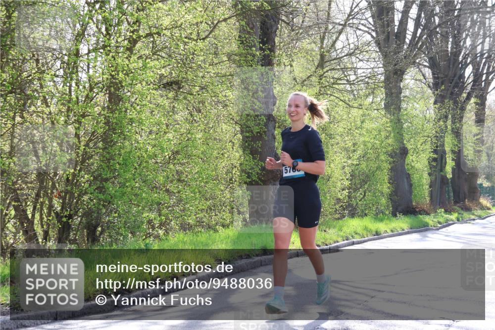 12.04.2026 - 45. Internationalen Wilhelmsburger Insellauf Yannick Fuchs http://msf.ph/oto/9488036 12.04.2026 10:33:13 Laufen 578 meine-sportfotos.de