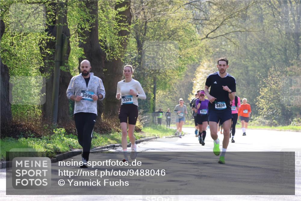 12.04.2026 - 45. Internationalen Wilhelmsburger Insellauf Yannick Fuchs http://msf.ph/oto/9488046 12.04.2026 10:38:55 Laufen 3996, 3329, 3459, 334, 4929, 5671, 2935 meine-sportfotos.de