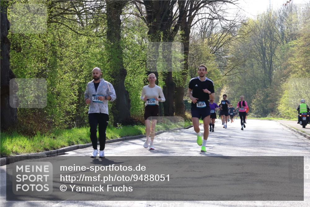 12.04.2026 - 45. Internationalen Wilhelmsburger Insellauf Yannick Fuchs http://msf.ph/oto/9488051 12.04.2026 10:39:00 Laufen 399, 3329, 3459, 3929, 2334 meine-sportfotos.de
