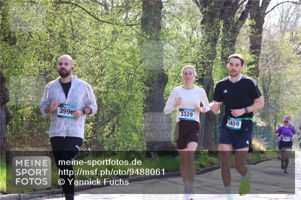 12.04.2026 - 45. Internationalen Wilhelmsburger Insellauf Yannick Fuchs http://msf.ph/oto/9488061 12.04.2026 10:39:01 Laufen 399, 3329, 3459, 4929 meine-sportfotos.de