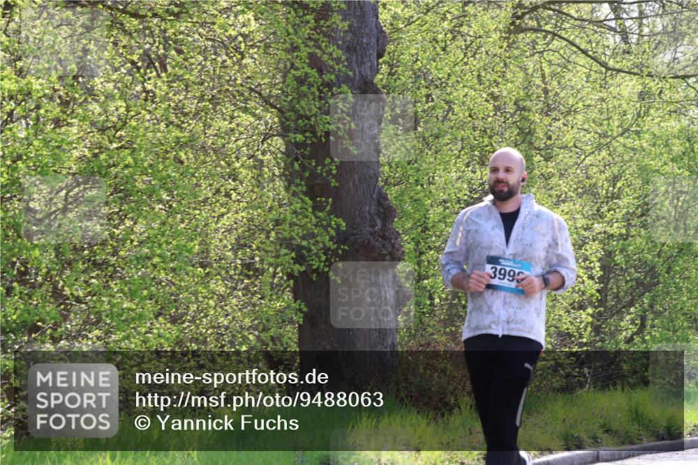 12.04.2026 - 45. Internationalen Wilhelmsburger Insellauf Yannick Fuchs http://msf.ph/oto/9488063 12.04.2026 10:39:01 Laufen 3992 meine-sportfotos.de