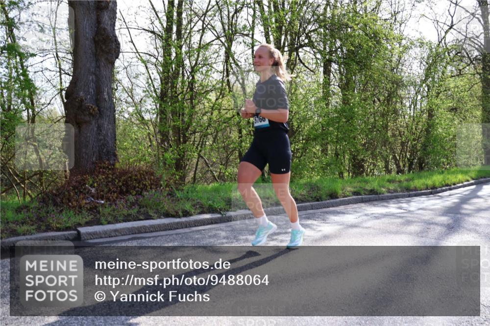 12.04.2026 - 45. Internationalen Wilhelmsburger Insellauf Yannick Fuchs http://msf.ph/oto/9488064 12.04.2026 10:33:16 Laufen 5766 meine-sportfotos.de