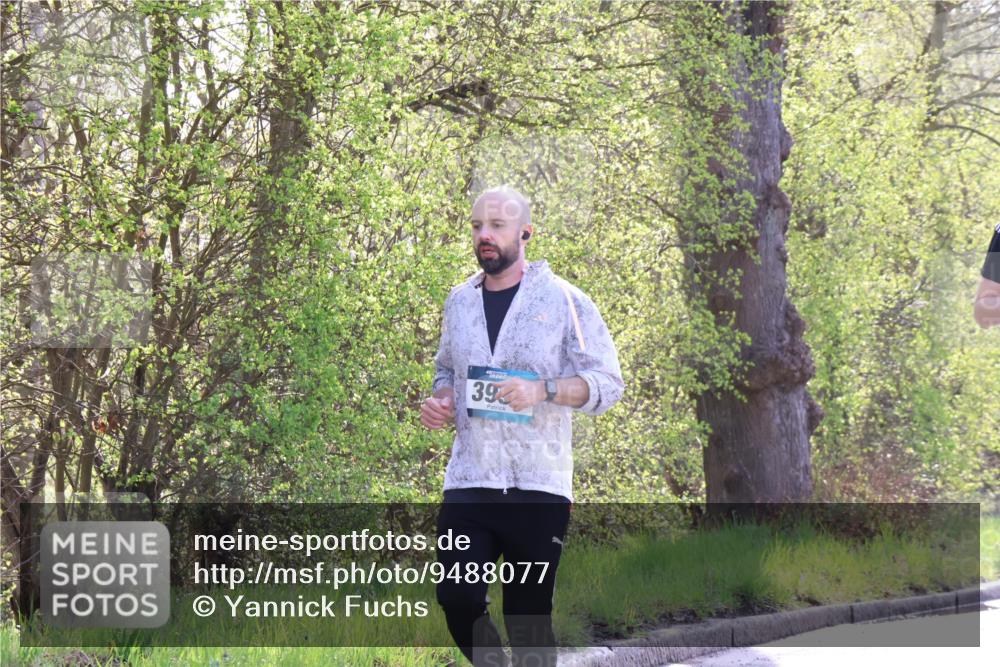 12.04.2026 - 45. Internationalen Wilhelmsburger Insellauf Yannick Fuchs http://msf.ph/oto/9488077 12.04.2026 10:39:03 Laufen 39 meine-sportfotos.de