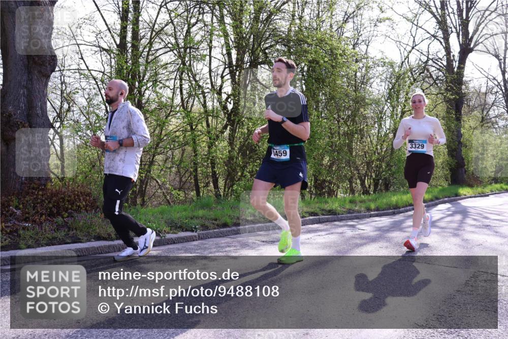 12.04.2026 - 45. Internationalen Wilhelmsburger Insellauf Yannick Fuchs http://msf.ph/oto/9488108 12.04.2026 10:39:05 Laufen 3329, 3459 meine-sportfotos.de