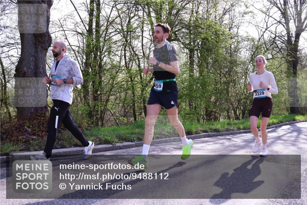 12.04.2026 - 45. Internationalen Wilhelmsburger Insellauf Yannick Fuchs http://msf.ph/oto/9488112 12.04.2026 10:39:05 Laufen 459, 3329 meine-sportfotos.de