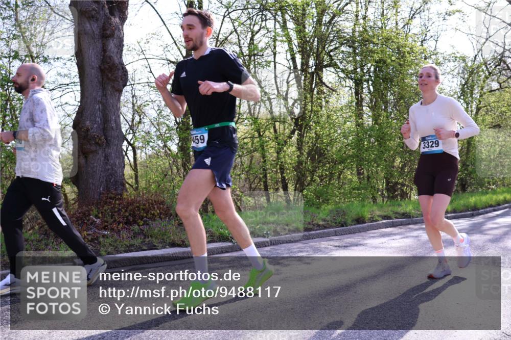 12.04.2026 - 45. Internationalen Wilhelmsburger Insellauf Yannick Fuchs http://msf.ph/oto/9488117 12.04.2026 10:39:06 Laufen 59, 3329 meine-sportfotos.de