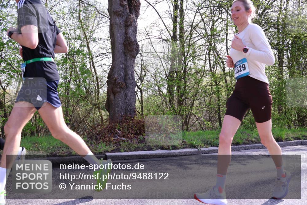12.04.2026 - 45. Internationalen Wilhelmsburger Insellauf Yannick Fuchs http://msf.ph/oto/9488122 12.04.2026 10:39:06 Laufen 3329 meine-sportfotos.de
