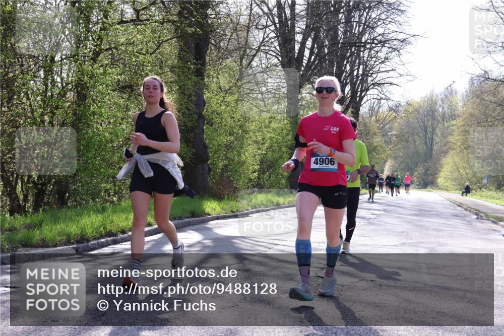 12.04.2026 - 45. Internationalen Wilhelmsburger Insellauf Yannick Fuchs http://msf.ph/oto/9488128 12.04.2026 10:33:28 Laufen 4906 meine-sportfotos.de