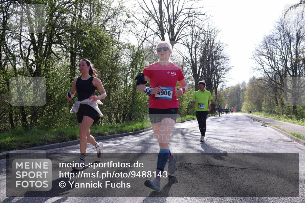 12.04.2026 - 45. Internationalen Wilhelmsburger Insellauf Yannick Fuchs http://msf.ph/oto/9488143 12.04.2026 10:33:29 Laufen 906, 5805 meine-sportfotos.de