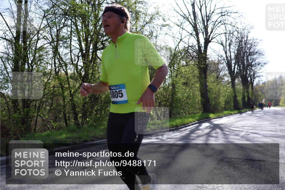12.04.2026 - 45. Internationalen Wilhelmsburger Insellauf Yannick Fuchs http://msf.ph/oto/9488171 12.04.2026 10:33:31 Laufen 5805 meine-sportfotos.de