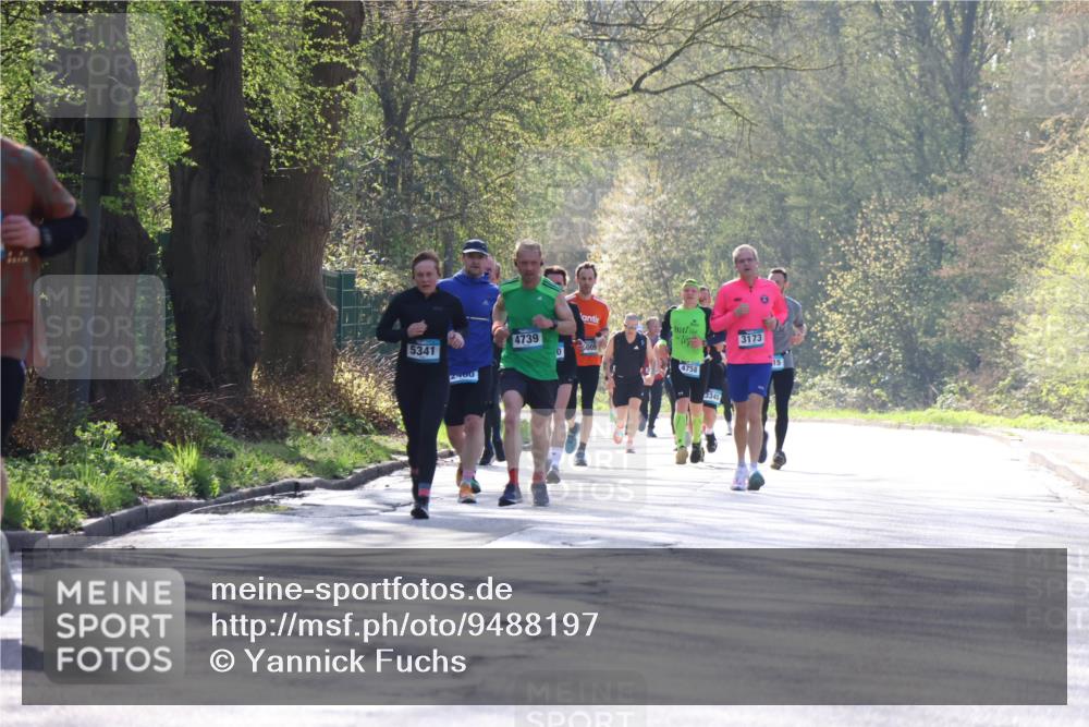 12.04.2026 - 45. Internationalen Wilhelmsburger Insellauf Yannick Fuchs http://msf.ph/oto/9488197 12.04.2026 10:33:34 Laufen 5341, 2400, 4739, 009, 0, 4758, 3345, 3173 meine-sportfotos.de