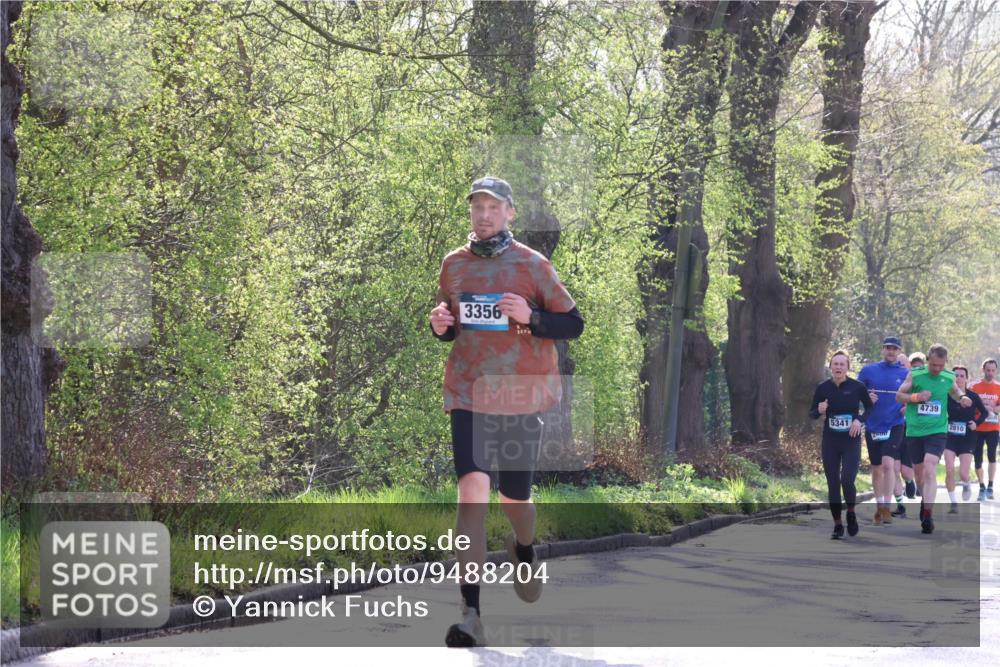 12.04.2026 - 45. Internationalen Wilhelmsburger Insellauf Yannick Fuchs http://msf.ph/oto/9488204 12.04.2026 10:33:35 Laufen 3356, 5341, 4739, 2810, 2400 meine-sportfotos.de