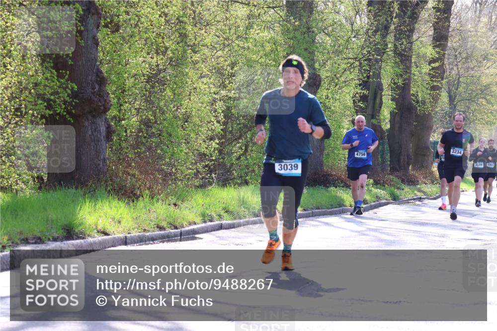 12.04.2026 - 45. Internationalen Wilhelmsburger Insellauf Yannick Fuchs http://msf.ph/oto/9488267 12.04.2026 10:39:24 Laufen 3039, 4756, 3234, 3049, 4903 meine-sportfotos.de