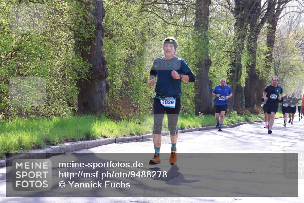 12.04.2026 - 45. Internationalen Wilhelmsburger Insellauf Yannick Fuchs http://msf.ph/oto/9488278 12.04.2026 10:39:25 Laufen 3039, 4756, 3234, 3049 meine-sportfotos.de