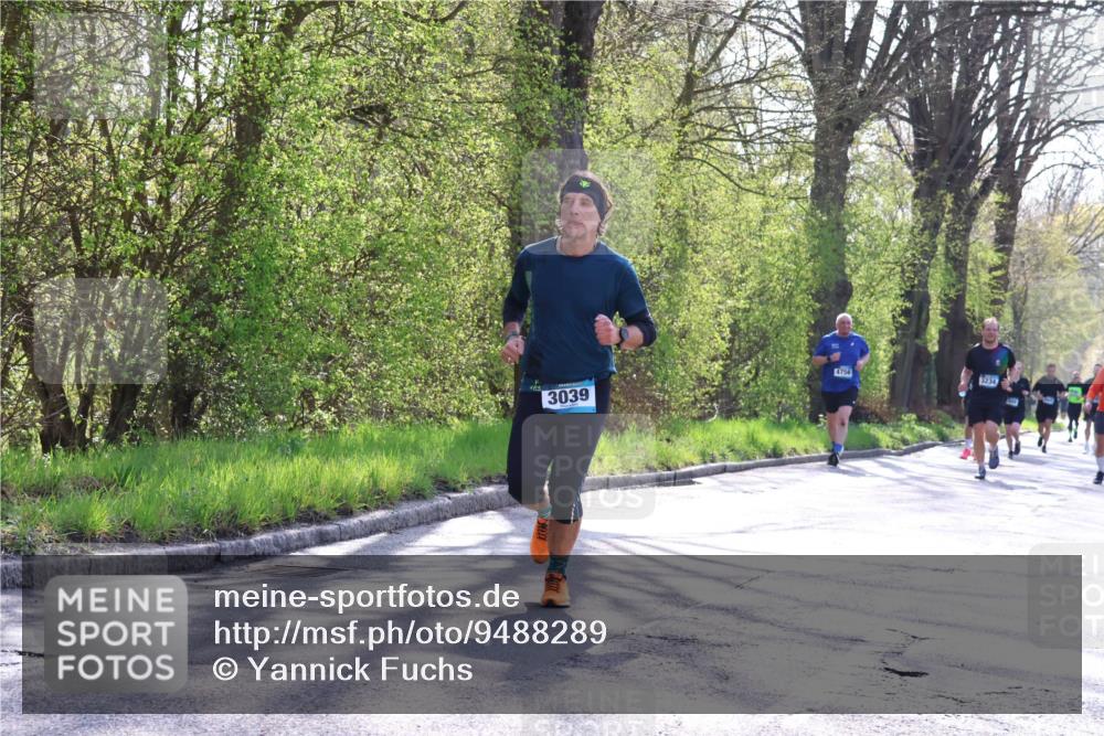 12.04.2026 - 45. Internationalen Wilhelmsburger Insellauf Yannick Fuchs http://msf.ph/oto/9488289 12.04.2026 10:39:26 Laufen 3039, 4756, 3234 meine-sportfotos.de