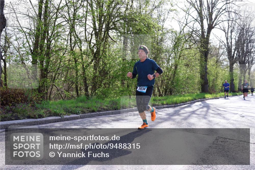 12.04.2026 - 45. Internationalen Wilhelmsburger Insellauf Yannick Fuchs http://msf.ph/oto/9488315 12.04.2026 10:39:28 Laufen 3039 meine-sportfotos.de