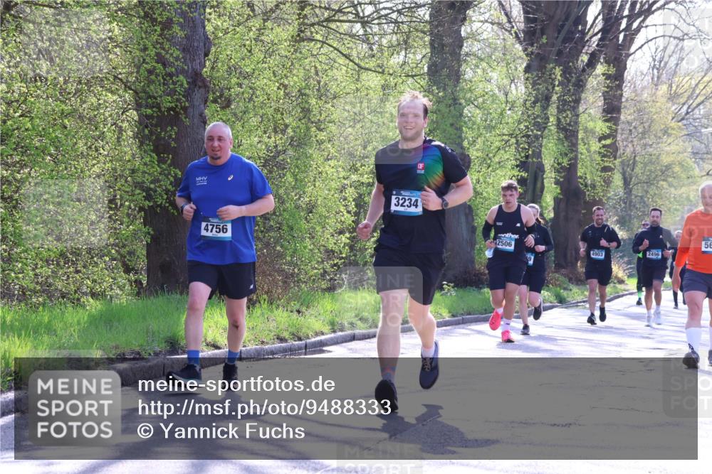 12.04.2026 - 45. Internationalen Wilhelmsburger Insellauf Yannick Fuchs http://msf.ph/oto/9488333 12.04.2026 10:39:30 Laufen 4756, 3234, 56, 2506, 2496, 4903 meine-sportfotos.de
