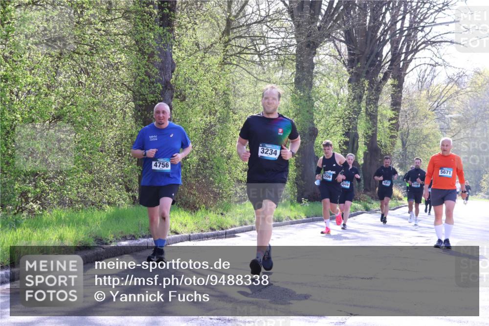 12.04.2026 - 45. Internationalen Wilhelmsburger Insellauf Yannick Fuchs http://msf.ph/oto/9488338 12.04.2026 10:39:31 Laufen 4756, 3234, 2506, 4903, 9, 2496, 3049, 5671 meine-sportfotos.de