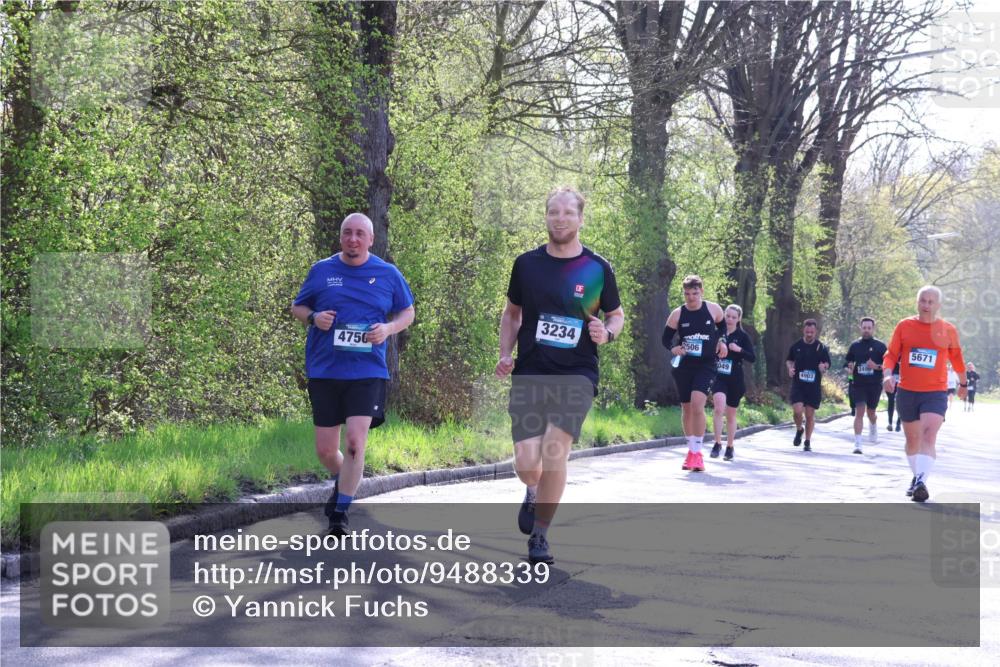 12.04.2026 - 45. Internationalen Wilhelmsburger Insellauf Yannick Fuchs http://msf.ph/oto/9488339 12.04.2026 10:39:31 Laufen 4756, 3234, 2506, 249, 049, 4903, 5671 meine-sportfotos.de