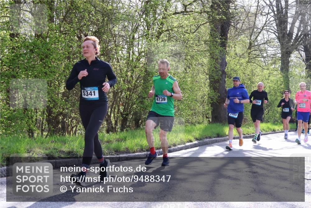 12.04.2026 - 45. Internationalen Wilhelmsburger Insellauf Yannick Fuchs http://msf.ph/oto/9488347 12.04.2026 10:33:46 Laufen 5341, 4739, 2460, 054, 2810, 3173 meine-sportfotos.de
