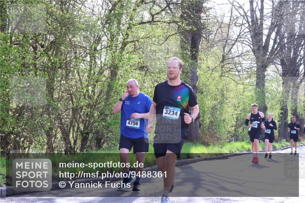12.04.2026 - 45. Internationalen Wilhelmsburger Insellauf Yannick Fuchs http://msf.ph/oto/9488361 12.04.2026 10:39:32 Laufen 4756, 3234, 506, 3049, 4903 meine-sportfotos.de