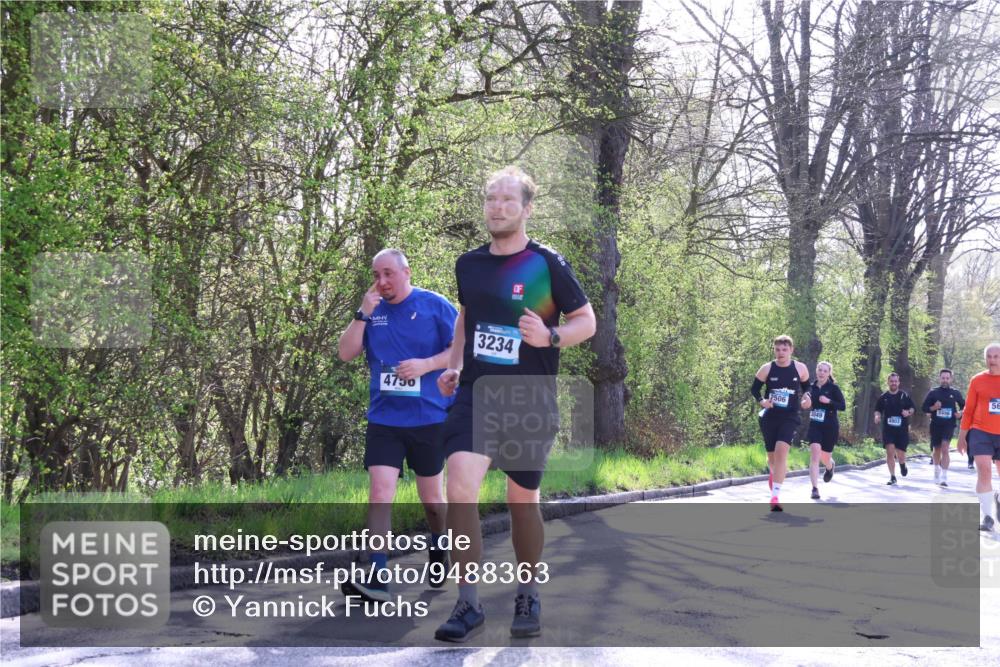 12.04.2026 - 45. Internationalen Wilhelmsburger Insellauf Yannick Fuchs http://msf.ph/oto/9488363 12.04.2026 10:39:32 Laufen 4750, 3234, 2506, 3049, 56, 2496 meine-sportfotos.de