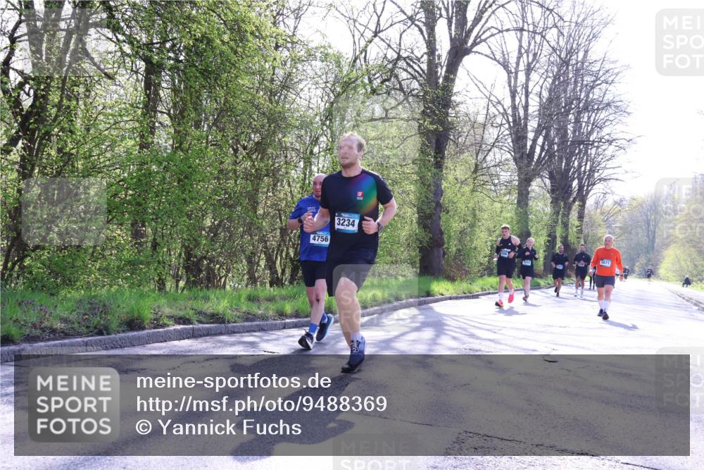 12.04.2026 - 45. Internationalen Wilhelmsburger Insellauf Yannick Fuchs http://msf.ph/oto/9488369 12.04.2026 10:39:33 Laufen 4756, 3234, 5671 meine-sportfotos.de