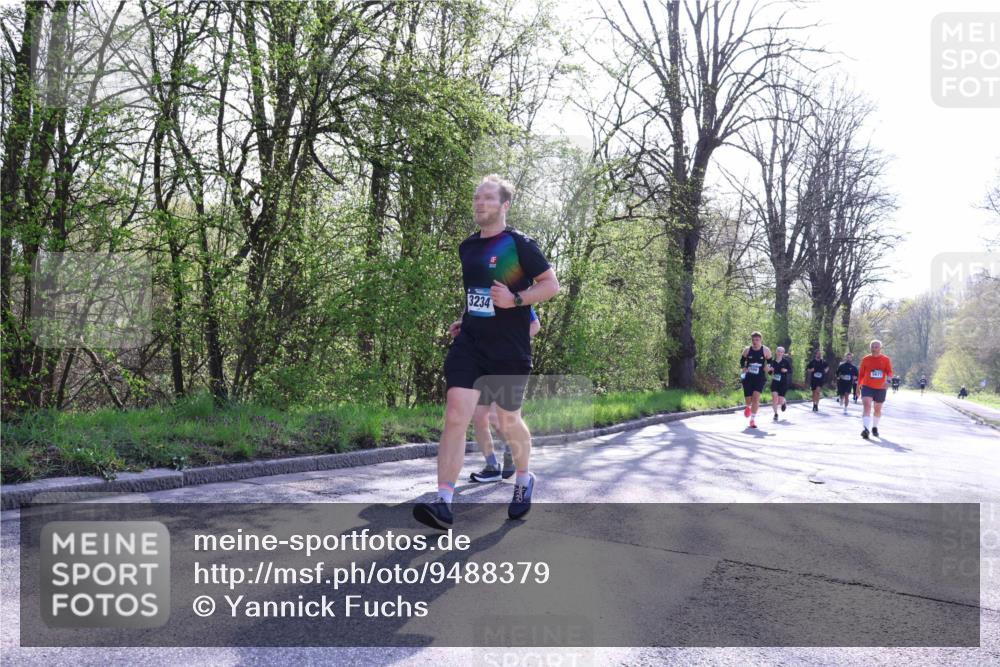 12.04.2026 - 45. Internationalen Wilhelmsburger Insellauf Yannick Fuchs http://msf.ph/oto/9488379 12.04.2026 10:39:33 Laufen 3234, 5671 meine-sportfotos.de