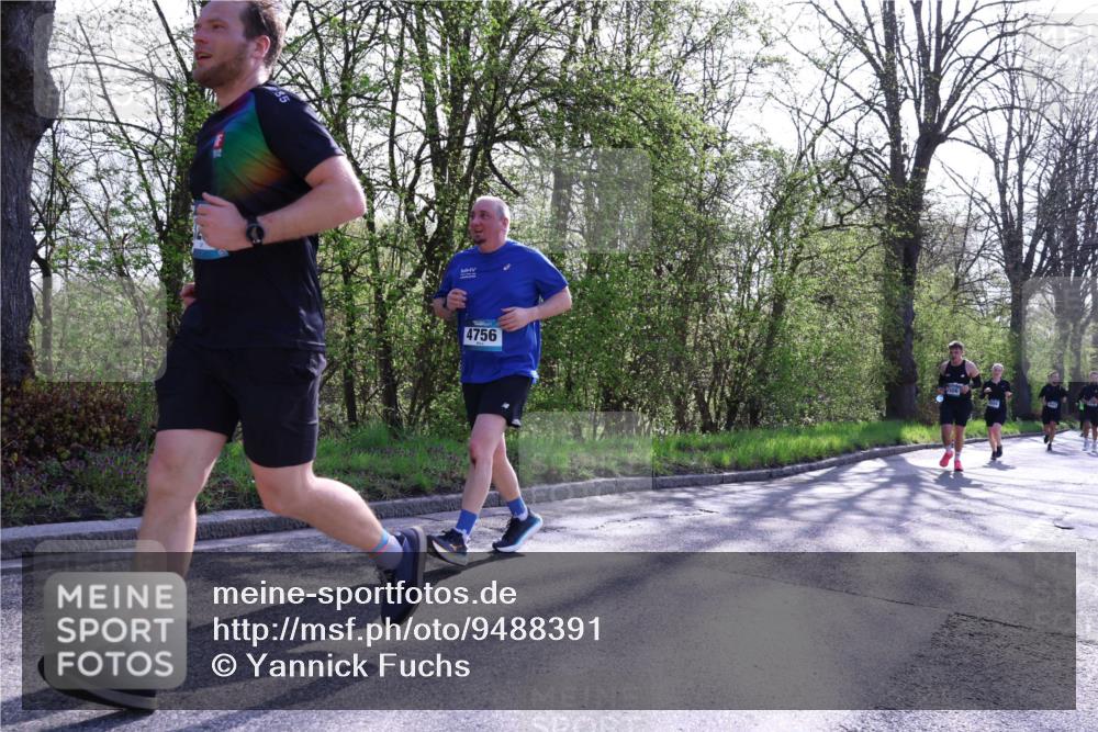 12.04.2026 - 45. Internationalen Wilhelmsburger Insellauf Yannick Fuchs http://msf.ph/oto/9488391 12.04.2026 10:39:34 Laufen 4756 meine-sportfotos.de