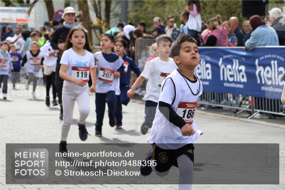 12.04.2026 - 45. Internationalen Wilhelmsburger Insellauf Strokosch-Dieckow http://msf.ph/oto/9488395 12.04.2026 14:09:59 Ziel 907, 158, 268, 543, 721, 1503, 736, 715, 6, 1504, 412, 681, 640, 248, 441, 723, 119, 186, 224, 745, 207, 920, 770, 182, 19, 913, 181, 529, 942, 157, 1518 meine-sportfotos.de