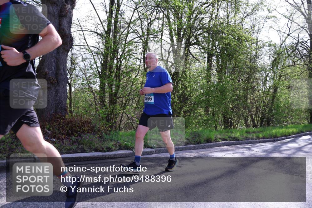 12.04.2026 - 45. Internationalen Wilhelmsburger Insellauf Yannick Fuchs http://msf.ph/oto/9488396 12.04.2026 10:39:34 Laufen 4756 meine-sportfotos.de
