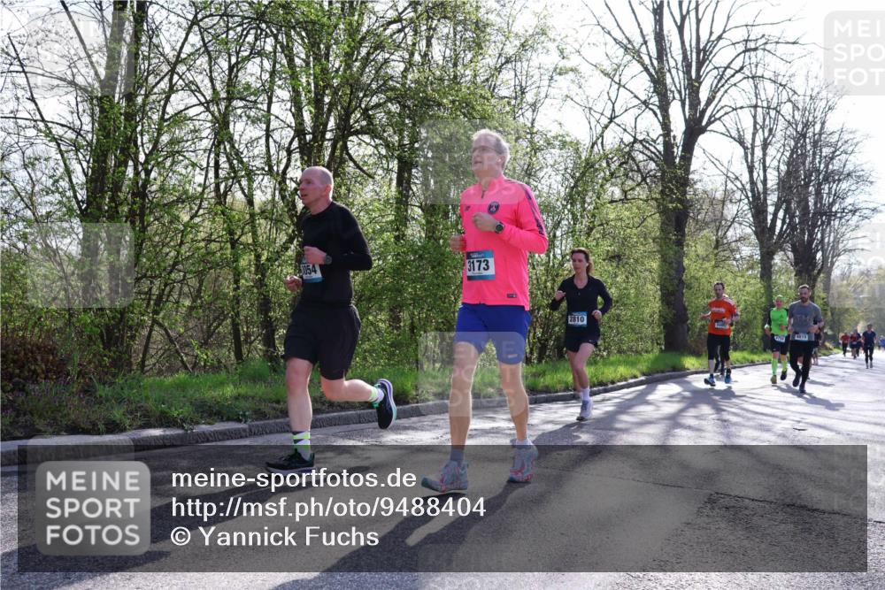 12.04.2026 - 45. Internationalen Wilhelmsburger Insellauf Yannick Fuchs http://msf.ph/oto/9488404 12.04.2026 10:33:50 Laufen 054, 3173, 2810, 4754, 4815 meine-sportfotos.de