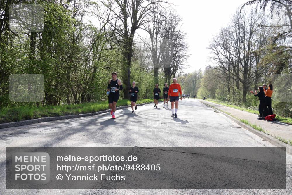 12.04.2026 - 45. Internationalen Wilhelmsburger Insellauf Yannick Fuchs http://msf.ph/oto/9488405 12.04.2026 10:39:35 Laufen 5671 meine-sportfotos.de